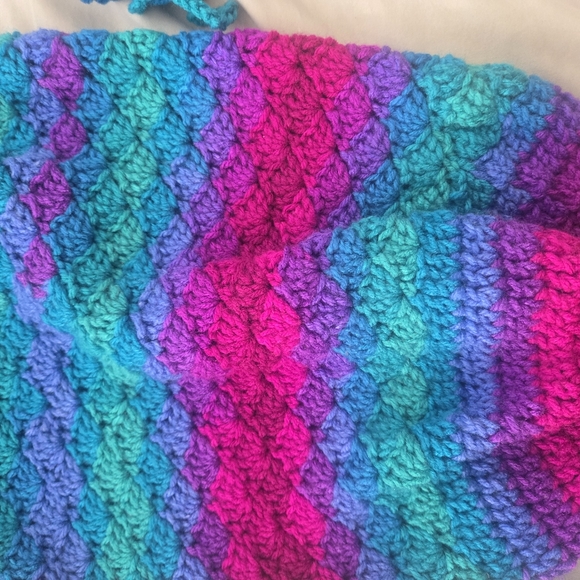 Hand crocheted mermaid tail with accessories - Picture 2 of 4